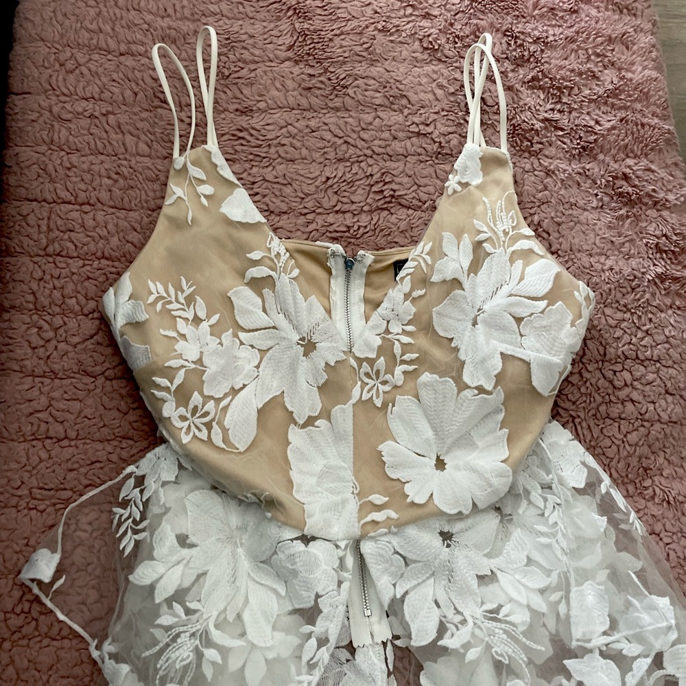 Spaghettini Stap Tailed Blouse